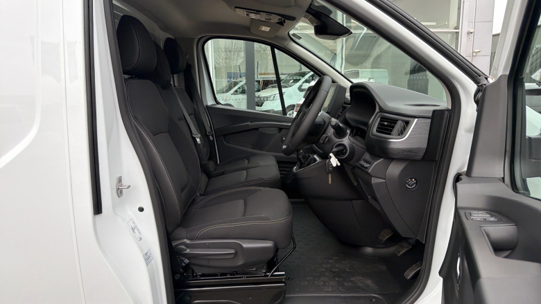 Renault Trafic Lwb Diesel LL30 Blue dCi 150 Extra [Safety] Van